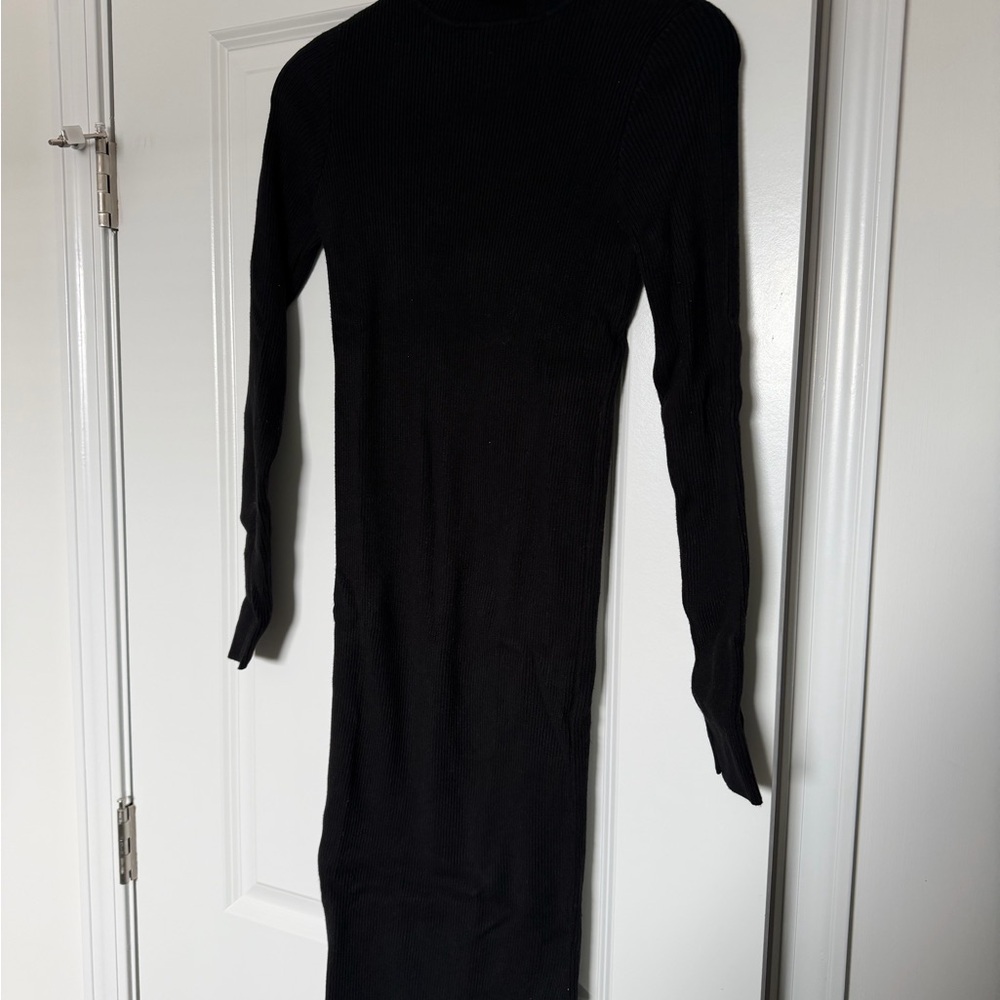 Elegant Black Ribbed Knit Dress